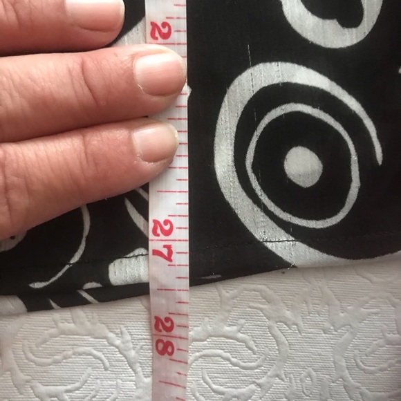 Peter Nygard Ladies Tunic - Picture 8 of 8